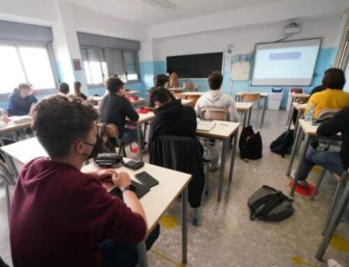 Scuola, Codacons: “Rincari del 7 per cento, la spesa può arrivare a 1300 euro a studente”.